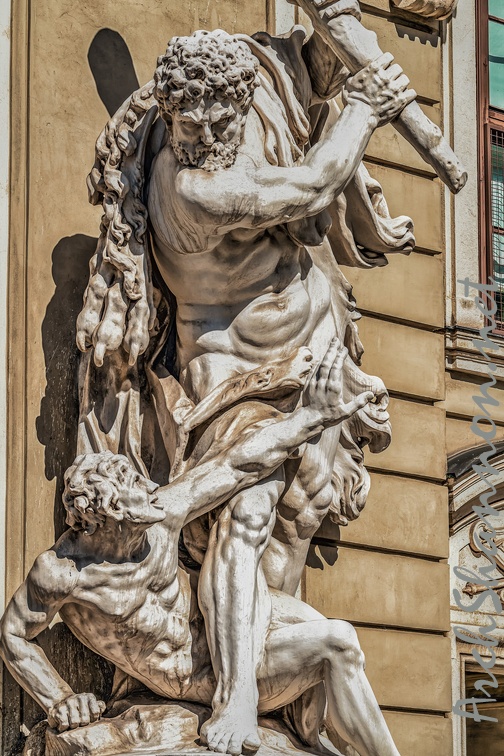 1669 - emperor france i monument