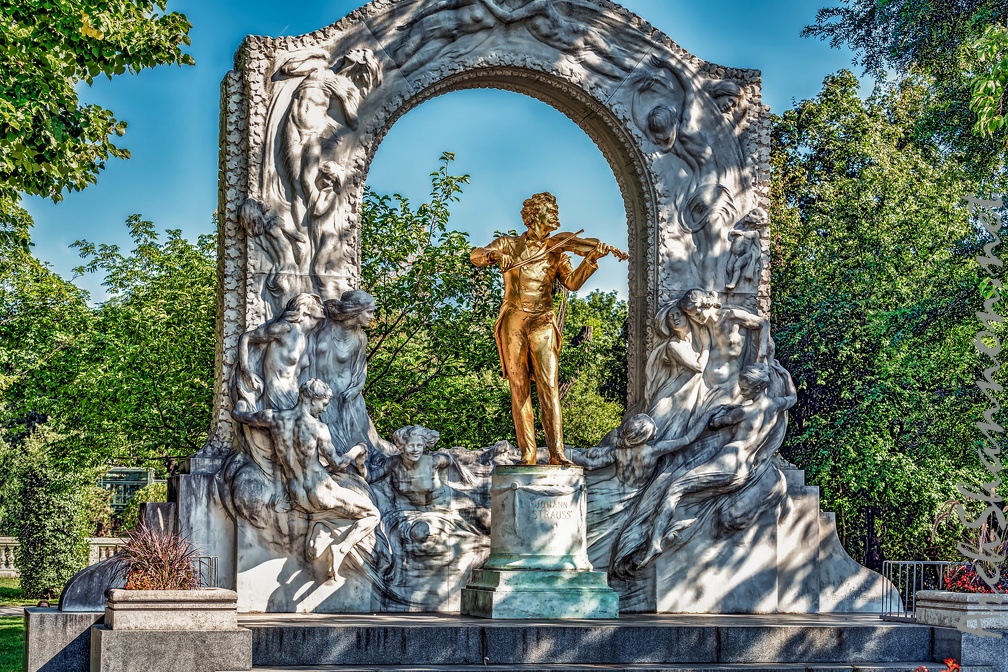 0247- vienna - stadtpark - johann strauss monument