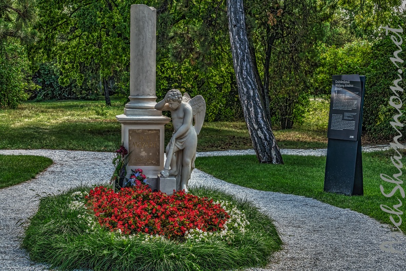 2431 - vienna - st marx cemetery.jpg