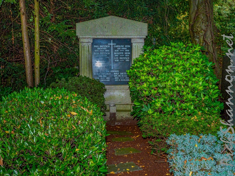 230-essen - east cemetery