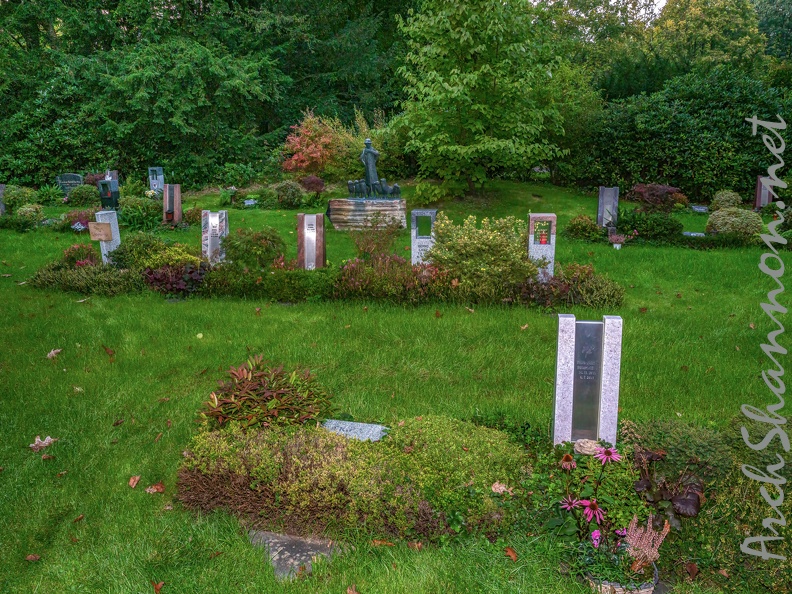 377-gelsenkirchen - main cemetery.jpg