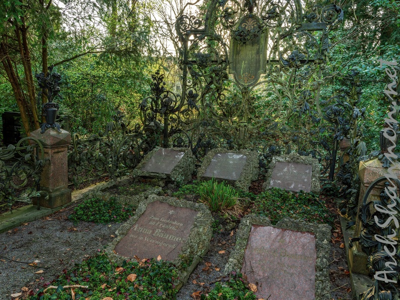 389-dortmund - east cemetery