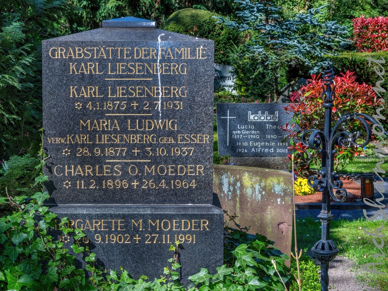 0393-cologne melaten cemetery.jpg